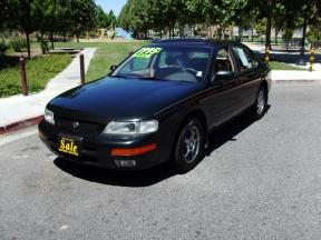 Used Nissan Maxima 1996 : $3995