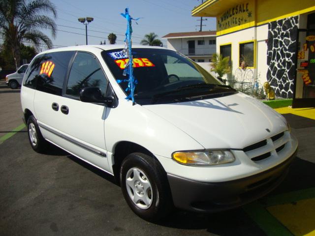 Used Dodge Caravan 1999 : $2850