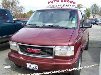 Used GMC Safari 2000 : $3999