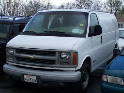 Used Chevrolet Express 2000 : $4999