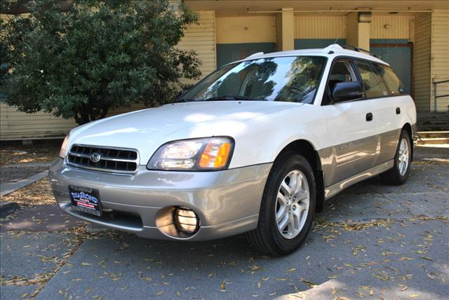 Used Subaru Outback 2000 : $7977