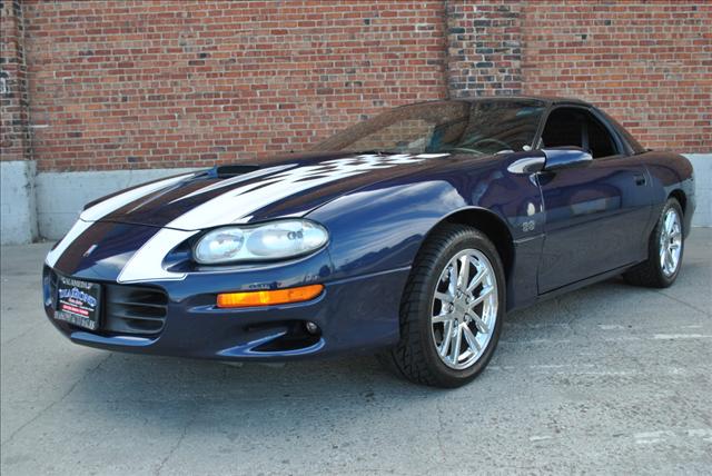 Used Chevrolet Camaro 2002 : $12977