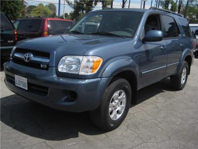 Used Toyota Sequoia 2005 : $15995