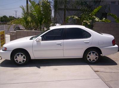 Used Nissan Altima 1998 : $4995