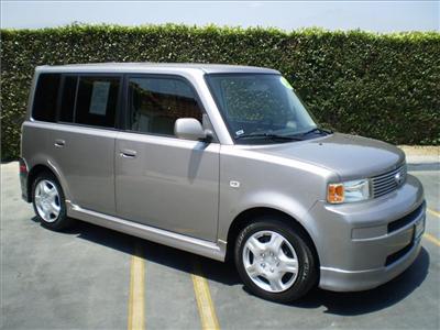 Used Scion xB 2005 : $9999