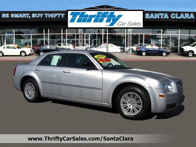 Used Chrysler 300 2009 : $16979