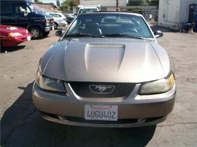 Used Ford Mustang 2001 : $3995