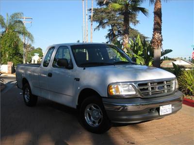 Used Ford F150 1999 : $5495