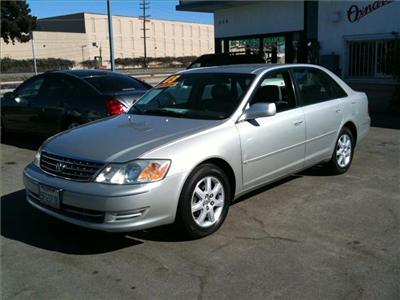 Used Toyota Avalon 2003 : $8995