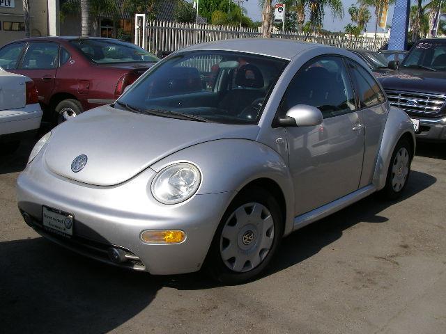 Used Volkswagen New Beetle 2001 : $4484