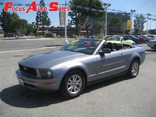 used Ford Mustang Deluxe 2007 : $11265