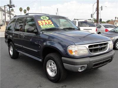 Used Ford Explorer 2000 : $3295