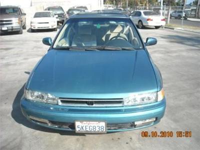 Used Honda Accord 1990 : $2450