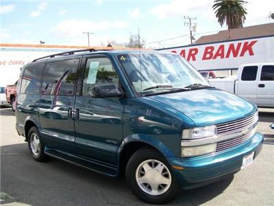 Used Chevrolet Astro 2000 : $4995