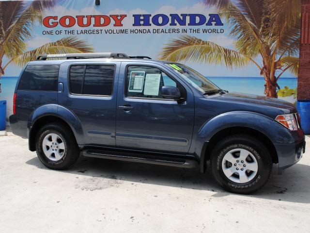 Used Nissan Pathfinder 2007 : $17889