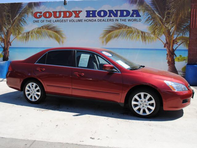 Used Honda Accord 2007 : $13939