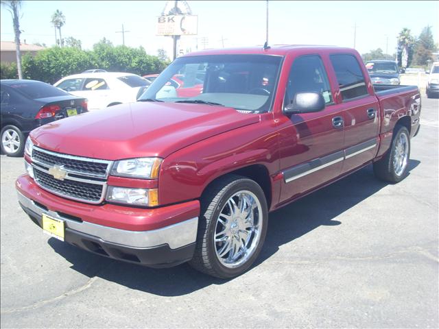 Used Chevrolet Silverado 2006 : $15988