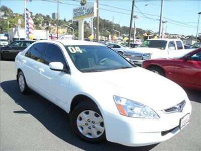 Used Honda Accord 2004 : $11788