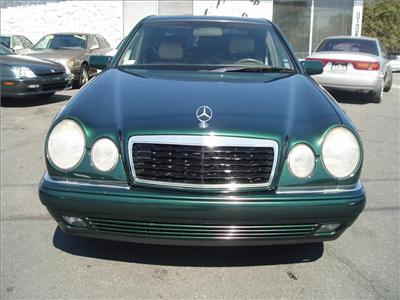 Used Mercedes Benz EClass 1998 : $5499