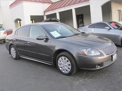 Used Nissan Altima 2003 : $8999
