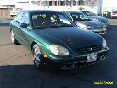 Used Hyundai Sonata 2000 : $2200