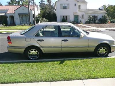 Used Mercedes Benz CClass 1996 : $3999