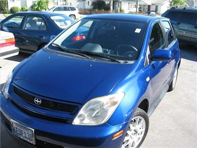 Used Scion xA 2005 : $6995