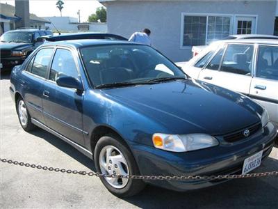 Used Toyota Corolla 2000 : $4950