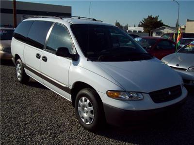 Used Plymouth GrandVoyager 1996 : $3999