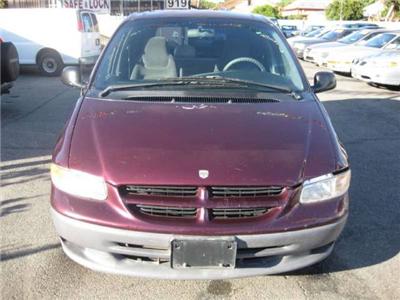 Used Dodge Caravan 2000 : $2999