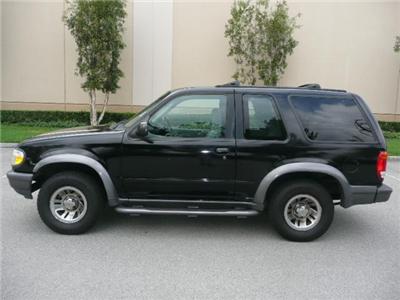 Used Ford Explorer 1998 : $2300