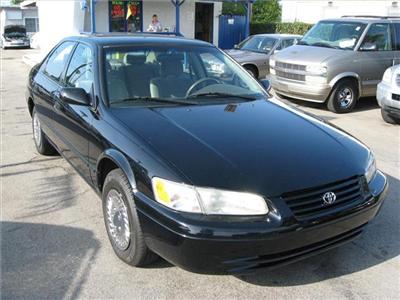 Used Toyota Camry 1993 : $3950