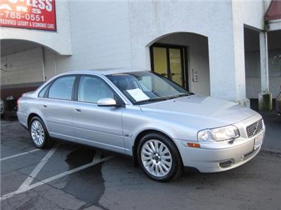 Used Volvo S80 2004 : $7999