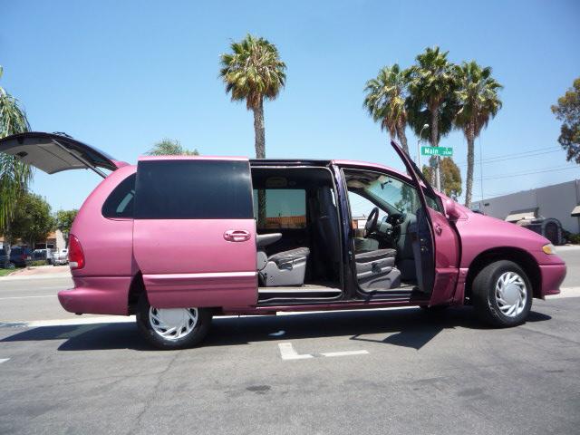 Used Dodge Grand Caravan 1998 : $2495