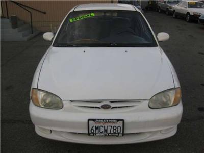 Used Kia Sephia 1998 : $2299