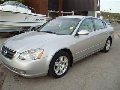 Used Nissan Altima 2002 : $5500