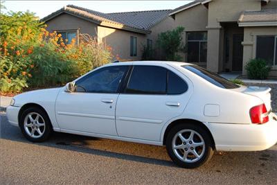 Used Nissan Altima 2001 : $4595
