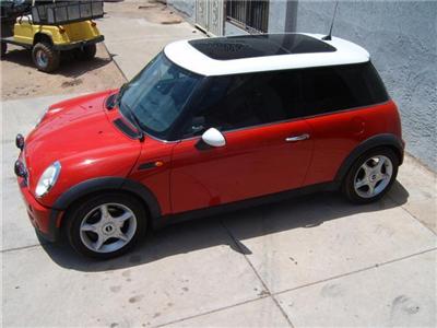 Used Mini Cooper 2005 : $9500