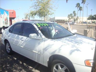 Used Nissan Altima 1998 : $3995