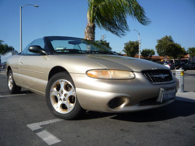 Used Chrysler Sebring 1999 : $3495