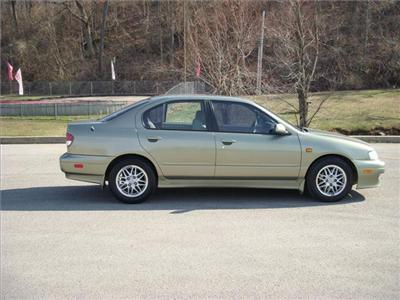 Used Infiniti G20 2000 : $3995