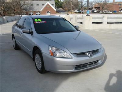 Used Honda Accord 2004 : $8295