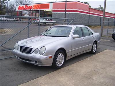 Used Mercedes-Benz EClass 2000 : $10800