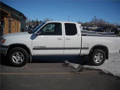 Used Toyota Tundra 2000 : $8950