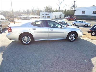 Used Pontiac GrandPrix 2004 : $7960