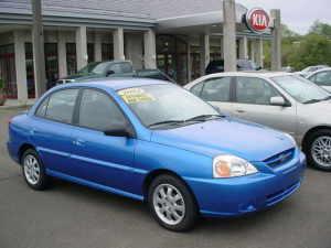 Used Kia Rio 2004 : $4295