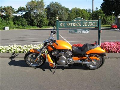 Used Harley Davidson VRSCB 2005 : $8995