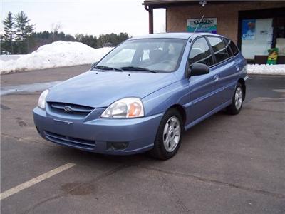 Used Kia RioCinco 2003 : $3995