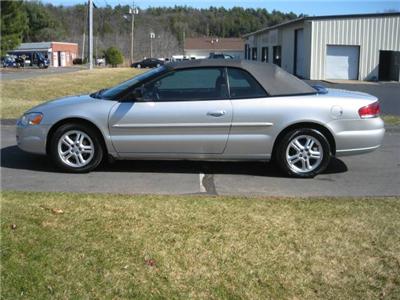 Used Chrysler Sebring 2004 : $4999