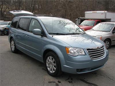 Used Chrysler TownandCountry 2008 : $15495